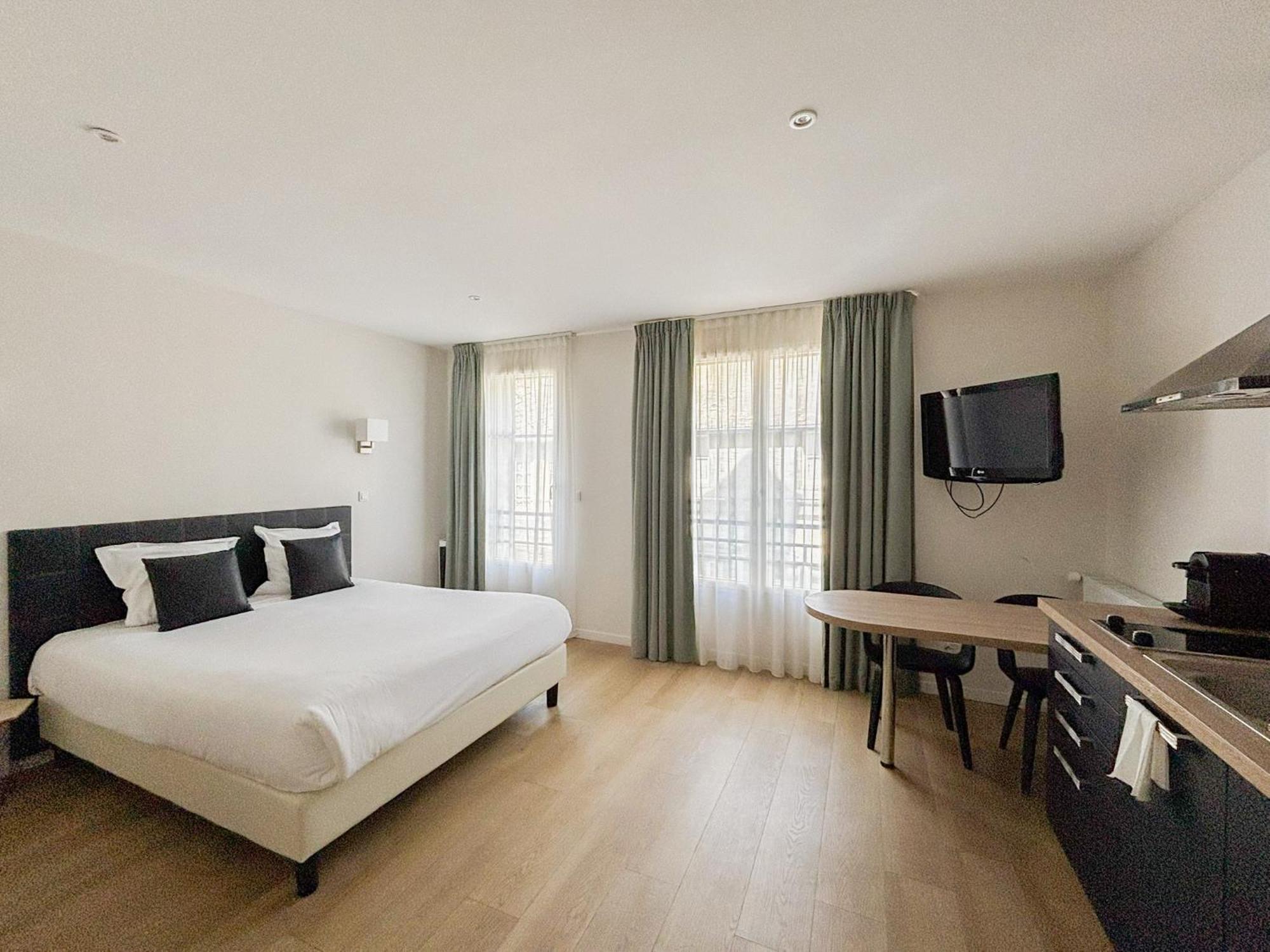 Les Maisons D'Eugene Appart'Hotel - Centre Historique Ονφλέρ Εξωτερικό φωτογραφία